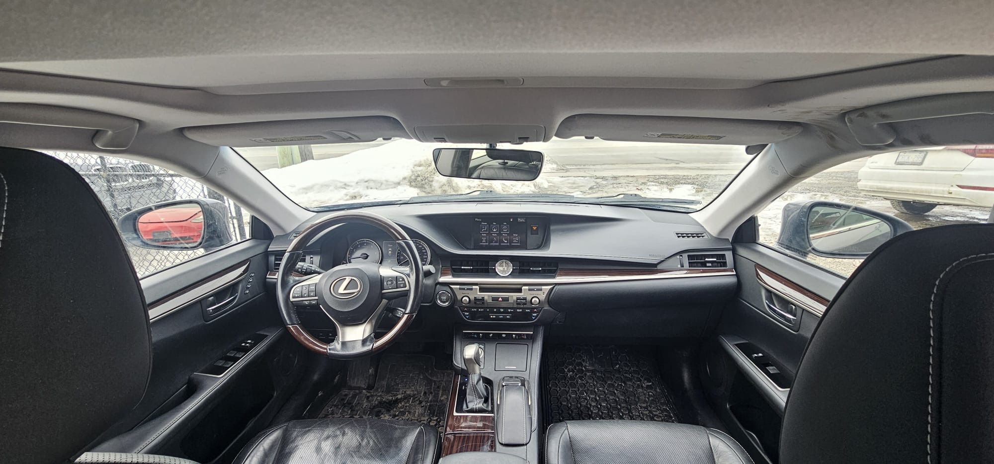 2016 Lexus ES 350.                                                                        $12,500